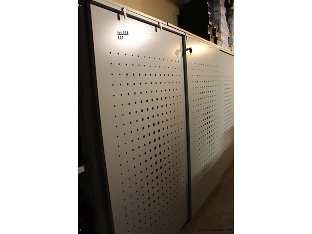 Stevige metalen bureau kast - afbeelding 1 van  3