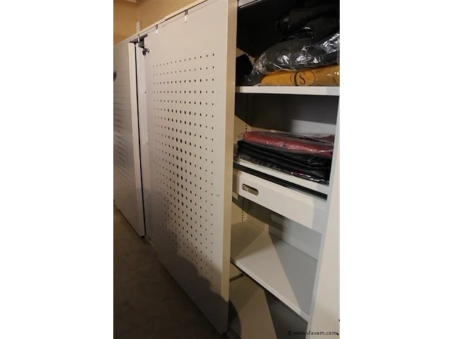 Stevige metalen bureau kast - afbeelding 2 van  3