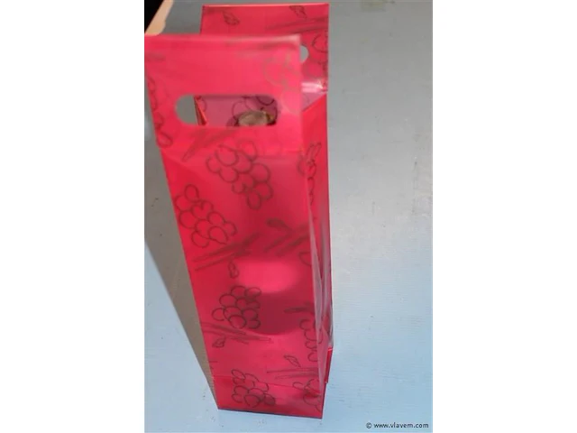 Stevige plastiek geschenkzak voor wijnfles - afbeelding 1 van  2