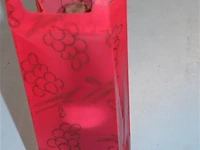 Stevige plastiek geschenkzak voor wijnfles - afbeelding 1 van  2