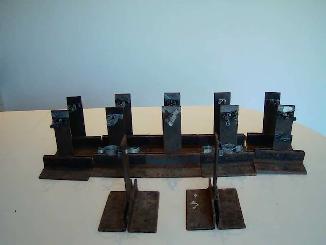 Stevige pyroholders (gerbs, mines, comets, ...) - afbeelding 3 van  4