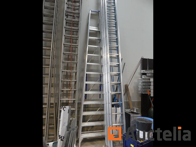Stevige trapladder - afbeelding 2 van  4