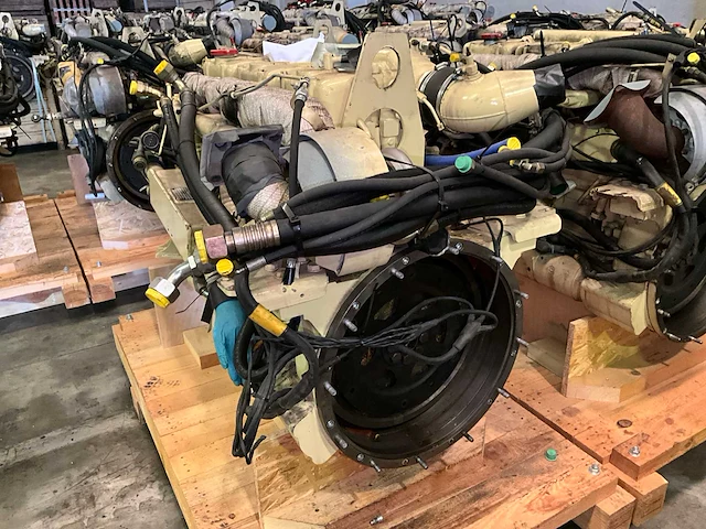 Steyer wd612.95 dieselmotor (5x) - afbeelding 13 van  19