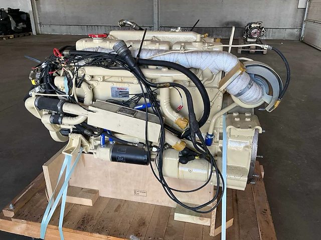 Steyer wd612.95 dieselmotor - afbeelding 2 van  11