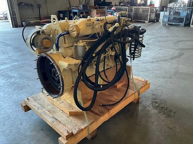 Steyer wd612.95 dieselmotor - afbeelding 8 van  11