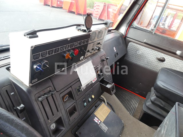 Steyr 19s32 watertankwagen (1995-32.159 km-vin:van1932yy03yy6589) - afbeelding 9 van  25