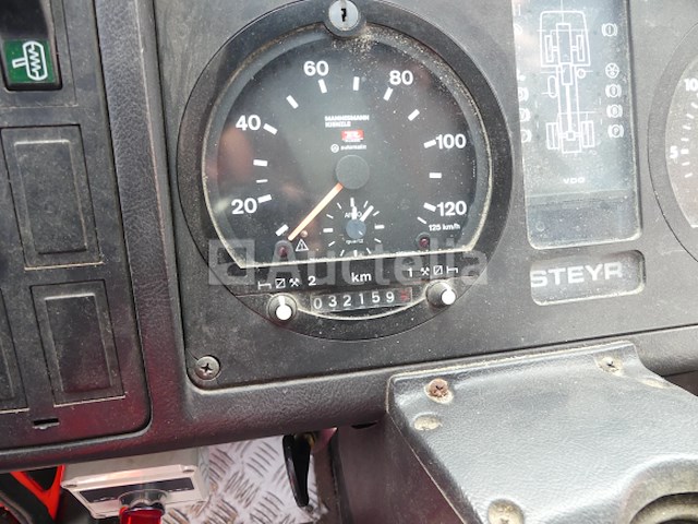Steyr 19s32 watertankwagen (1995-32.159 km-vin:van1932yy03yy6589) - afbeelding 10 van  25