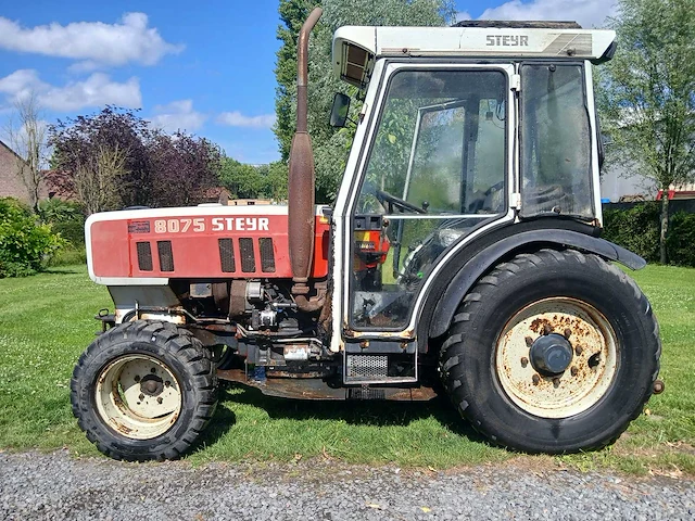 Steyr 8075 smalspoor tractor - afbeelding 2 van  18