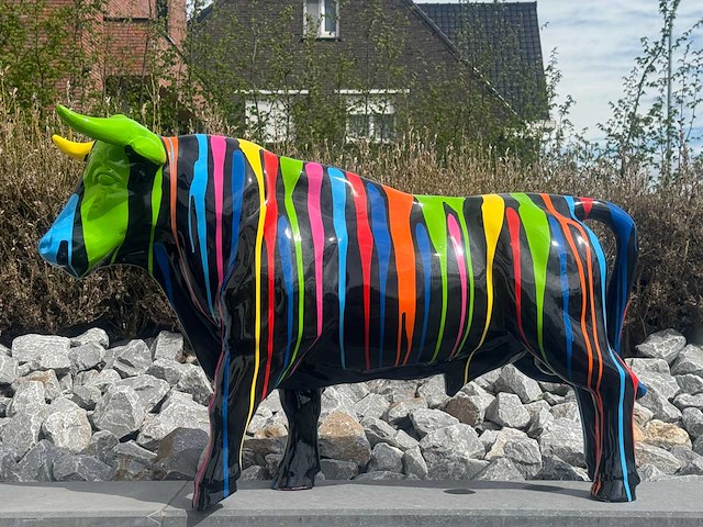 Stier h69cm x l110cm zwart trash - afbeelding 1 van  2