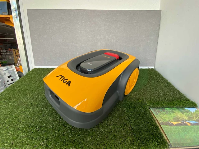 Stiga g 300 robotmaaier - afbeelding 1 van  4