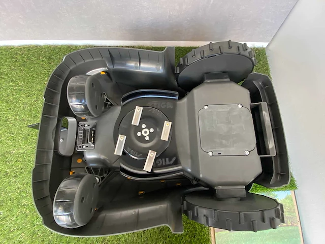 Stiga g 300 robotmaaier - afbeelding 3 van  4