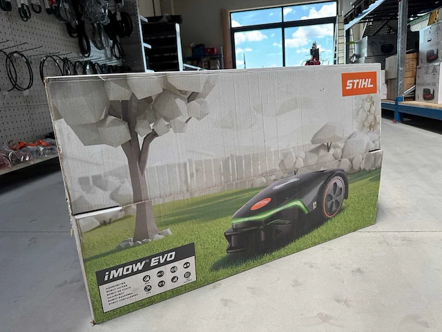 Stihl - 2025 - imow 5.0 evo - robotmaaier 1.500m² - afbeelding 3 van  5