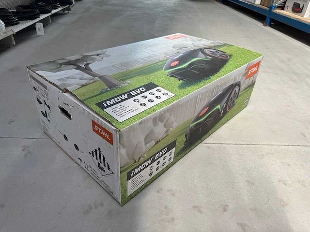 Stihl - 2025 - imow 6.0 evo - robotmaaier 3.000m² - afbeelding 1 van  3