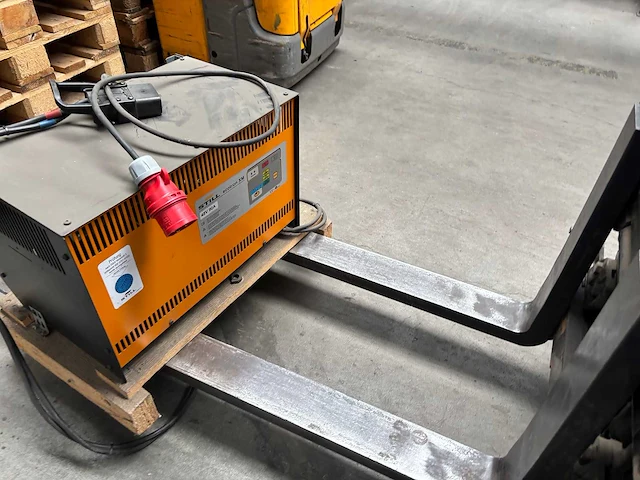 Stihl - 516215h00073 - heftruck - 2017 - afbeelding 3 van  8