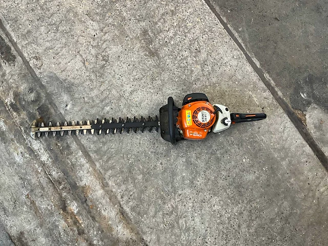 Stihl - hs 81r-60 - kettingzaag - afbeelding 2 van  4