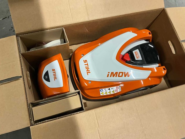 Stihl 422p robot grasmaaier - afbeelding 2 van  6