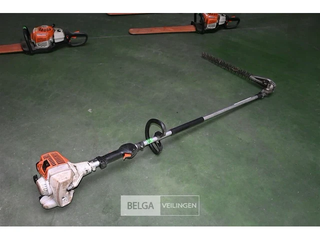 Stihl benzine hoogsnoeier - afbeelding 1 van  5