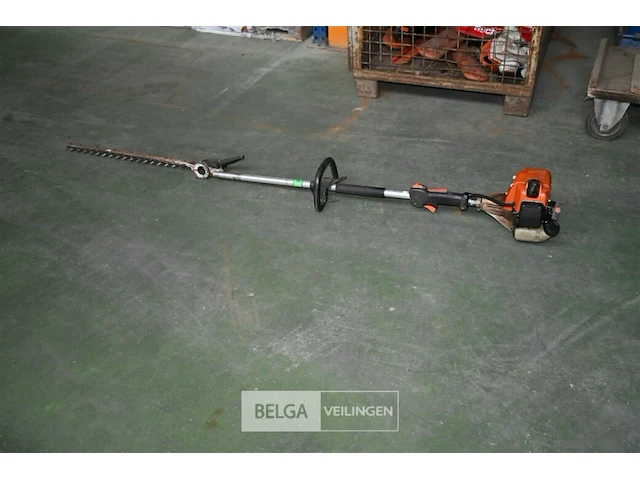 Stihl benzine hoogsnoeier - afbeelding 1 van  5