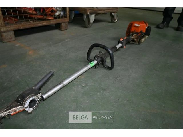 Stihl benzine hoogsnoeier - afbeelding 4 van  5