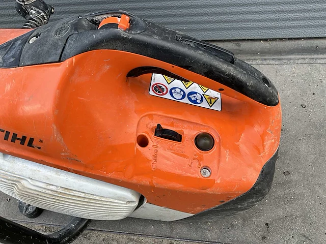 Stihl betonzaag 350mm benzine - afbeelding 5 van  11