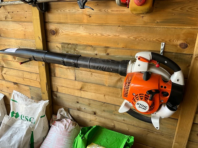 Stihl bladblazer - afbeelding 1 van  2