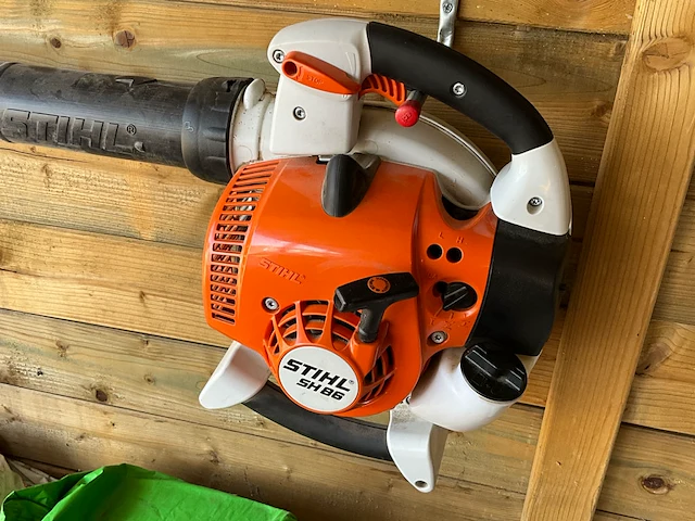 Stihl bladblazer - afbeelding 2 van  2