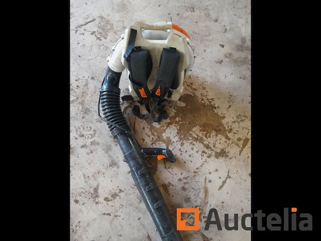 Stihl blower - afbeelding 1 van  2