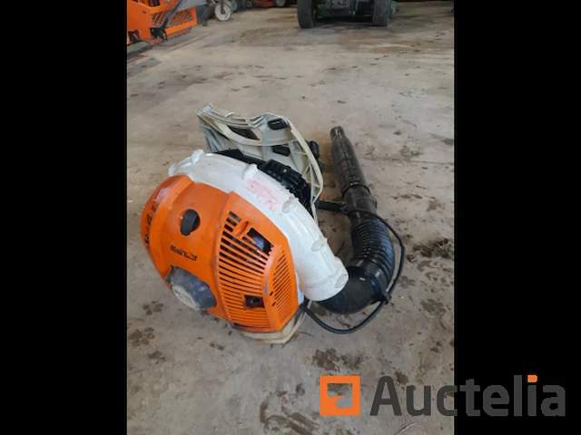 Stihl blower - afbeelding 2 van  2