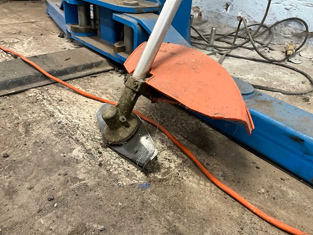 Stihl bosmaaier - afbeelding 2 van  4