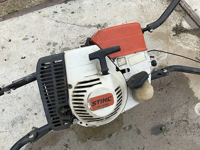 Stihl bt360 grondboor + boren - afbeelding 2 van  5
