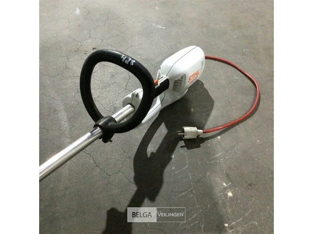 Stihl fse 81 elektrische bos/kantenmaaier - afbeelding 3 van  5