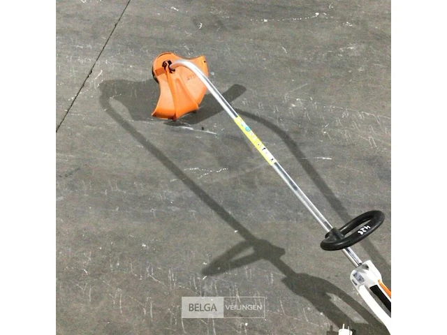 Stihl fse 81 elektrische bos/kantenmaaier - afbeelding 4 van  5