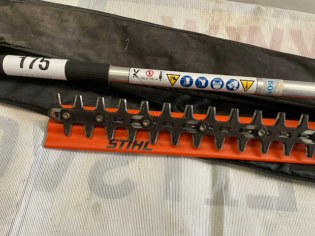 Stihl heggenschaar op steel - afbeelding 2 van  4