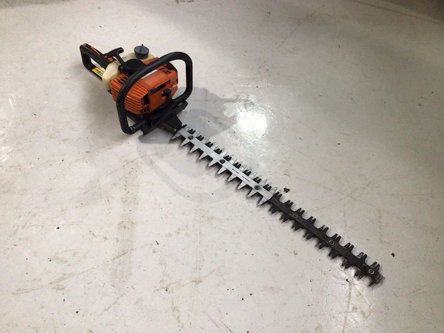 Stihl hs 80 heggenschaar - afbeelding 3 van  5