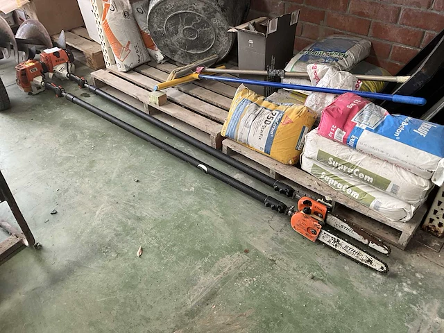 Stihl kettingzaag (2x) - afbeelding 1 van  7