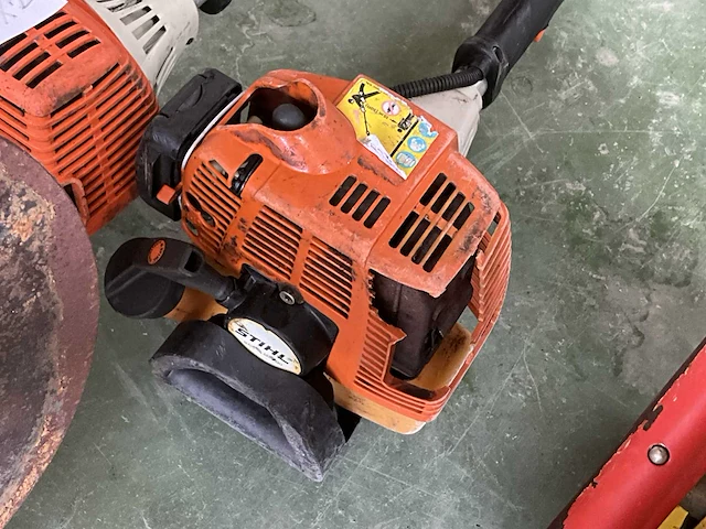 Stihl kettingzaag (2x) - afbeelding 3 van  7