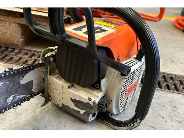 Stihl kettingzaag - afbeelding 2 van  5