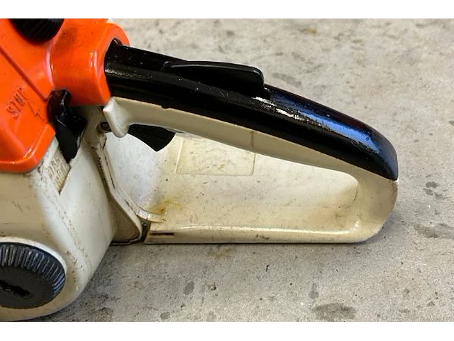 Stihl kettingzaag - afbeelding 4 van  5
