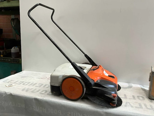Stihl kga 770 – accu-aangedreven veegmachine - afbeelding 1 van  6