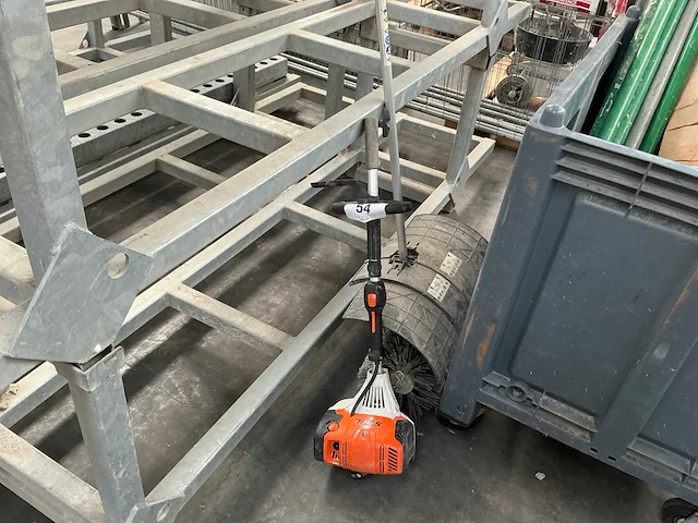 Stihl km131r combisystem/borstelmachine - afbeelding 1 van  5