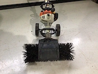 Stihl mm55 multimotor met veegborstel - afbeelding 5 van  6