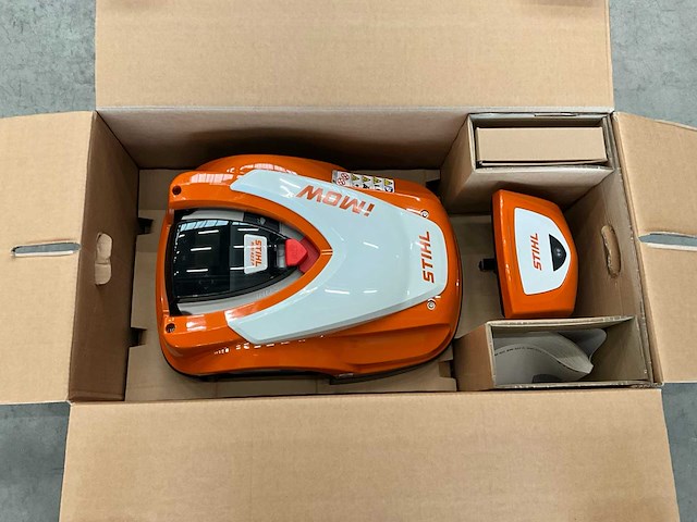 Stihl rmi 422 p robotmaaier - afbeelding 2 van  8