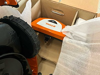 Stihl rmi 422 robotmaaier - afbeelding 6 van  8