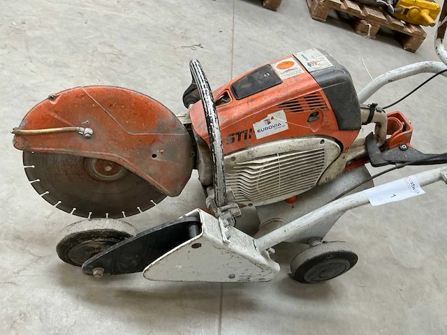 Stihl ts700 betonzaag met slijpwagen - afbeelding 5 van  6