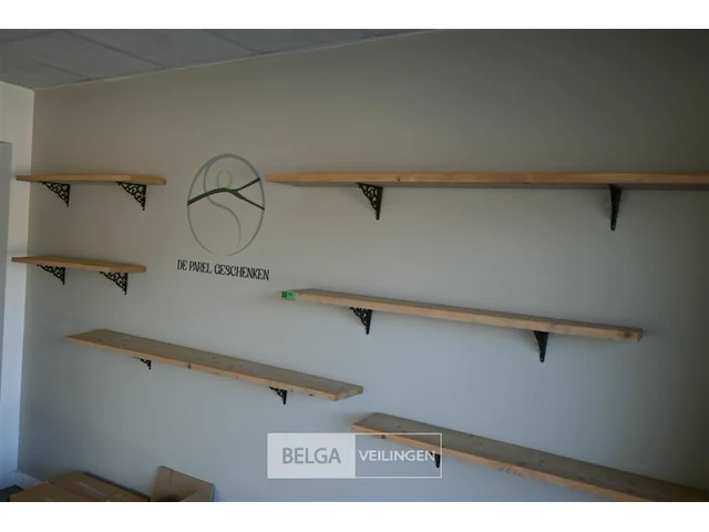 Stijgerhouten legbord met antiek steunijzer - afbeelding 5 van  5