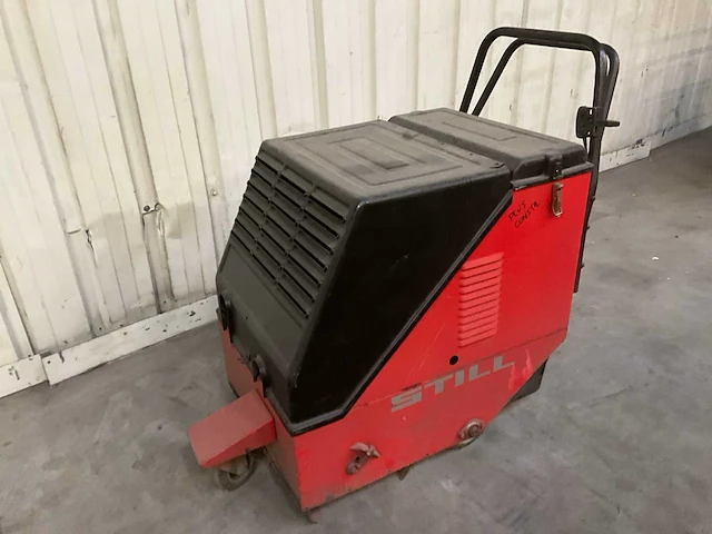 Still zelfrijdende veegmachine benzine motor - afbeelding 6 van  10