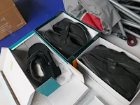 Stoel, tas, schoenen - afbeelding 2 van  3