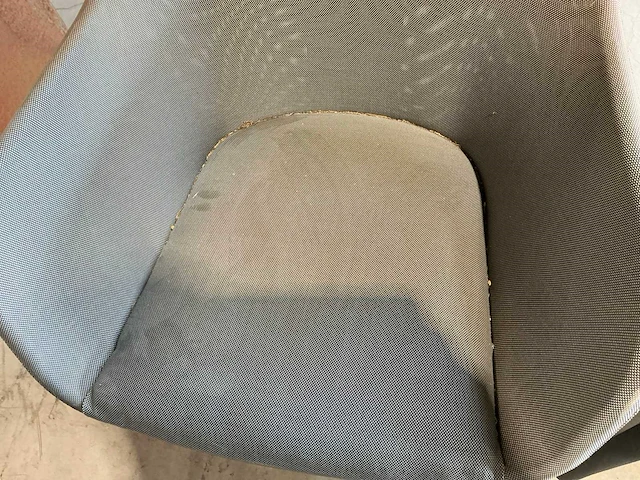 Stoelen en ladekasten - afbeelding 8 van  8