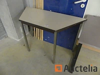 Stoelen en tafel + bureautafels - afbeelding 6 van  14