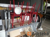 Stoelen en tafelpoten - afbeelding 3 van  4